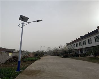 青海藍田縣熨斗村太陽能路燈項目
